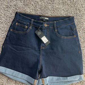 NWT Fashion Nova Women's Dark Blue Denim Shorts